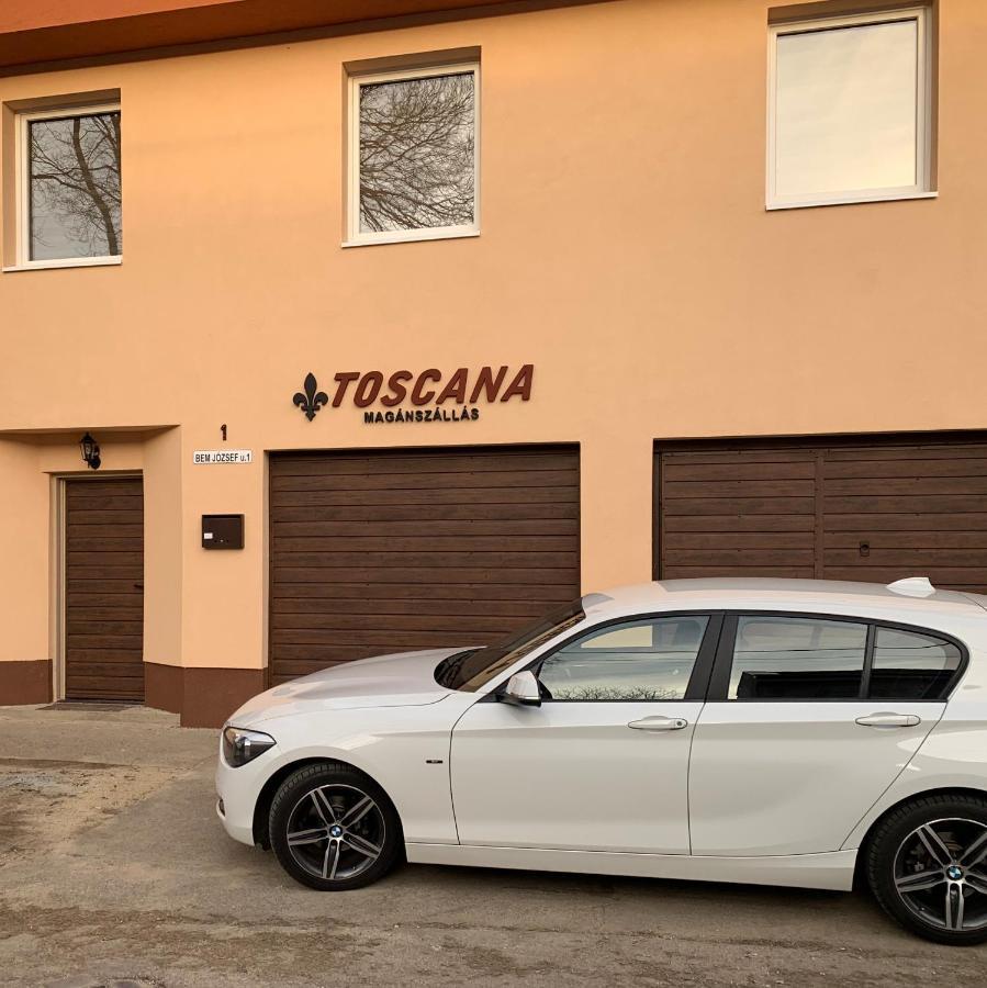 Toscana 2 Debrecen Luaran gambar